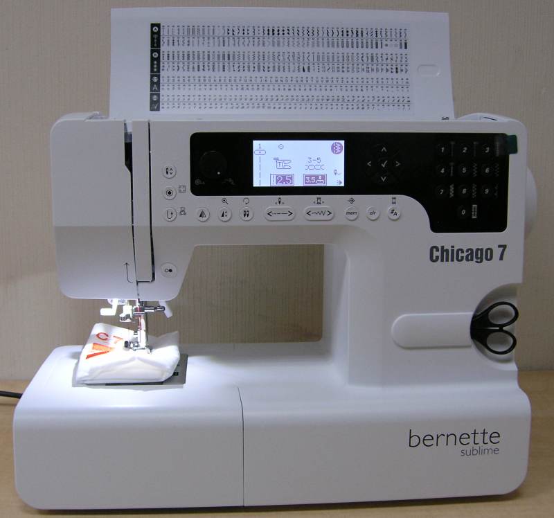 BERNINA Chicago 7 Швейновишивальна машина