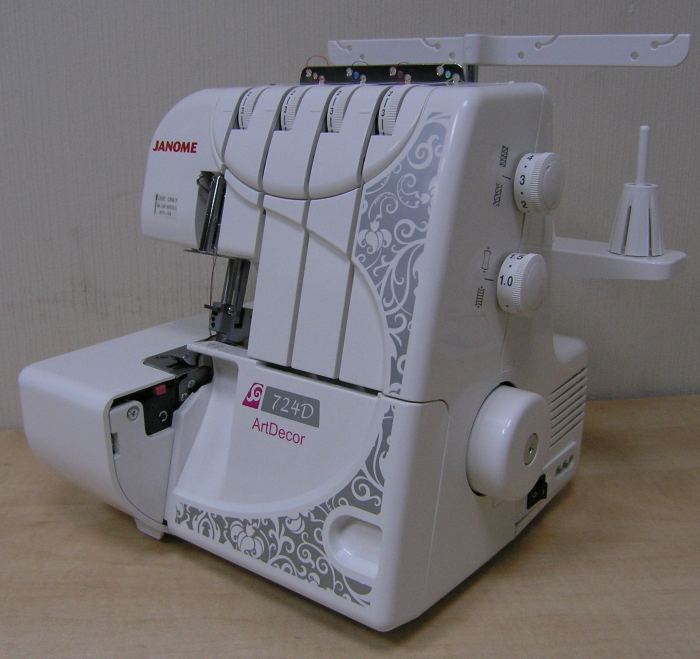 JANOME ArtDecor 724D Оверлок
