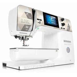 BERNINA 590 Crystal Edition