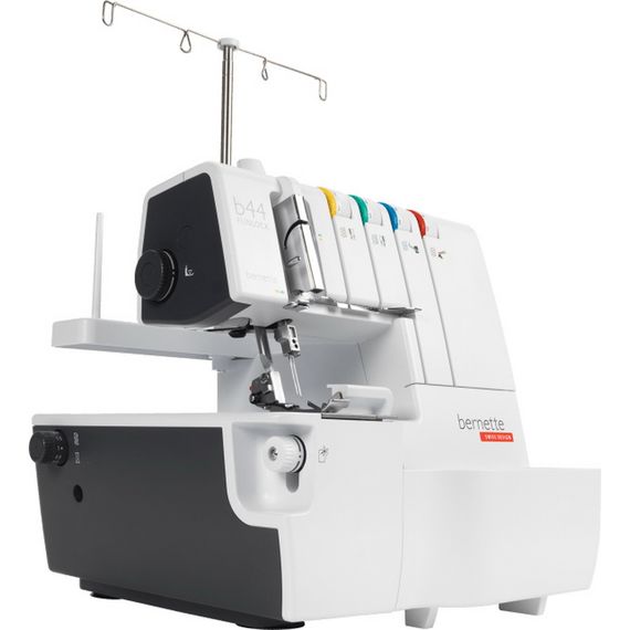 Оверлок Bernette FunLock B44