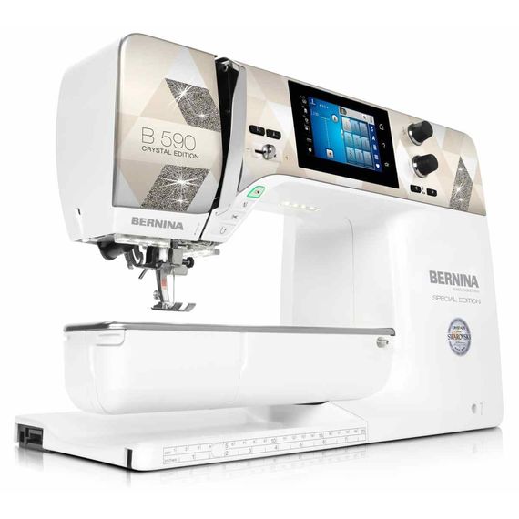 BERNINA 590 Crystal Edition