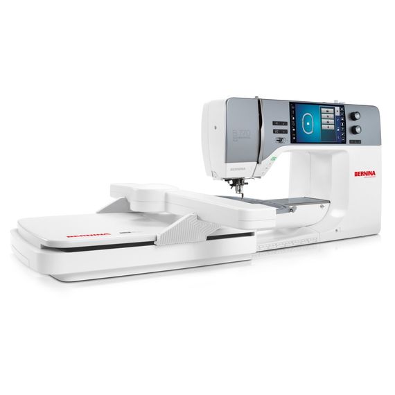 Швейно-вишивальна машина BERNINA 770 QE Plus