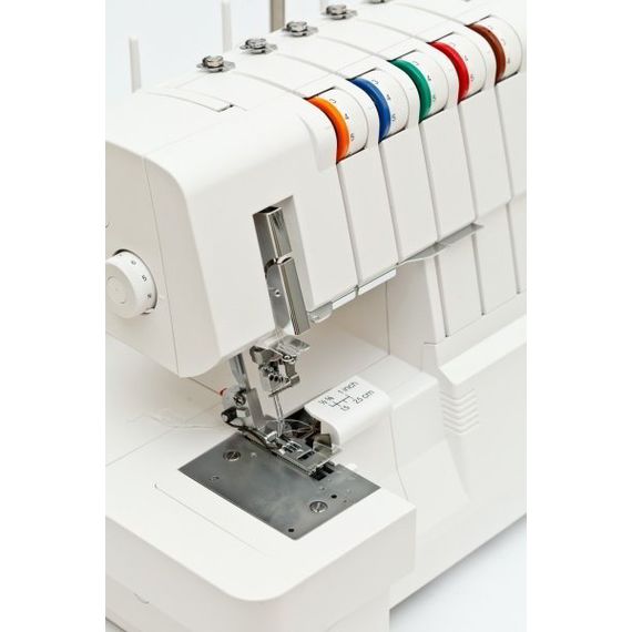 Коверлок MINERVA M5000CL